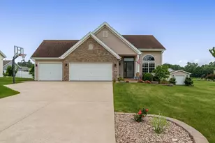 850 E Mckearn Ln, Beloit, WI 53511 - Photo 1