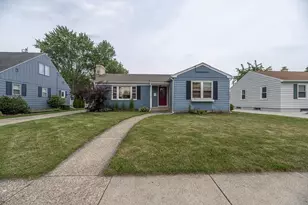 734 N Ringold St, Janesville, WI 53545 - Photo 1