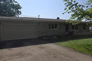 3005 E Daffodil Ln, Beloit, WI 53511 - Photo 1