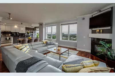 360 W Washington Avenue #815, Madison, WI 53703 - Photo 1