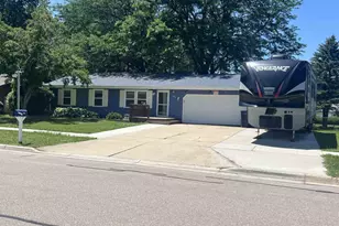 1410 S Arch St, Janesville, WI 53546 - Photo 1