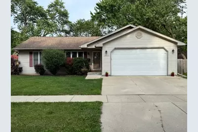 1411 S Pearl Street, Janesville, WI 53546 - Photo 1