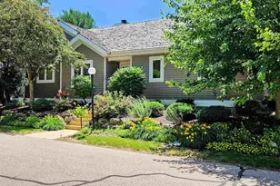 19 Quail Ridge Dr, Madison, WI 53717 - Photo 1