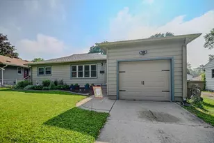 33 Bradford Ln, Madison, WI 53714 - Photo 1