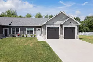 3184 S Bartells Dr, Beloit, WI 53091 - Photo 1