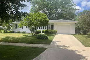 1325 James Ct, Jefferson, WI 53549 - Photo 1