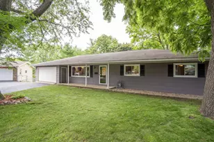 7 Gale Ct, Madison, WI 53704 - Photo 1