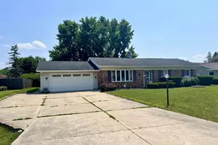 826 E Holly Rd, Beloit, WI 53511 - Photo 1