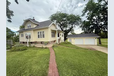424 E Nott Street, Tomah, WI 54660 - Photo 1