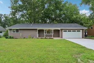 214 Pauquette Dr, Poynette, WI 53955 - Photo 1