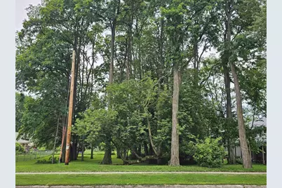 2411 W Memorial Drive, Janesville, WI 53548 - Photo 1