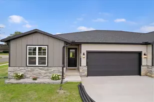 101 Hill Row, Portage, WI 53901 - Photo 1