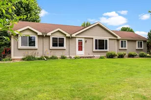 3298 Box Hill Rd, Sun Prairie, WI 53590 - Photo 1