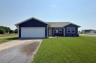 11510 N Newville Trails Ct, Edgerton, WI 53534 - Photo 1