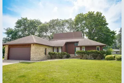 223 8th Street, Prairie Du Sac, WI 53578 - Photo 1