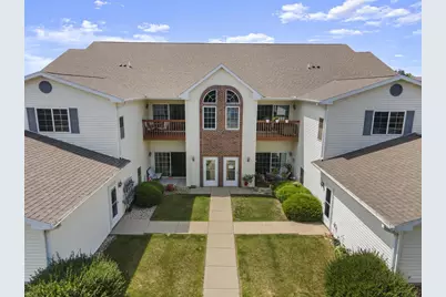 1604 Commonwealth Drive #5, Fort Atkinson, WI 53538 - Photo 1