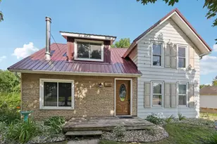 155 Academy St, Poynette, WI 53955 - Photo 1