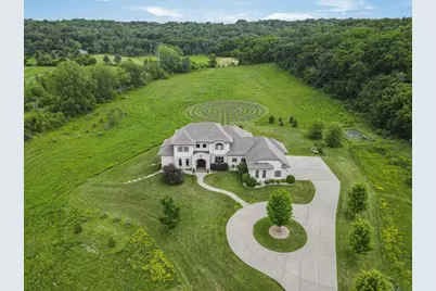 596 Hillcrest Lane, Brooklyn, WI 53521 - Photo 1