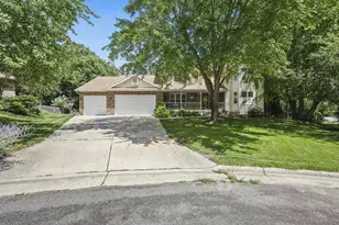 962 Kingston Cir, Sun Prairie, WI 53590 - Photo 1