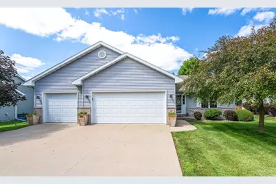 17 Hunters Court, Fond du Lac, WI 54937 - Photo 1