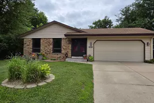 1535 Ontario Dr, Janesville, WI 53545 - Photo 1