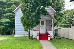 716 Grant St, Beloit, WI 53511 - Photo 1