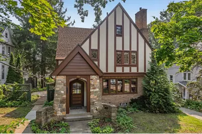 914 Ash Street, Baraboo, WI 53913 - Photo 1