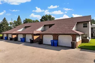 551 Hawaii Ln, Sun Prairie, WI 53590 - Photo 1