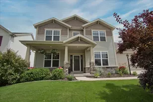 279 N Mallard Dr, Sun Prairie, WI 53590 - Photo 1