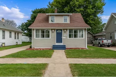 1413 E Van Buren Street, Janesville, WI 53545 - Photo 1