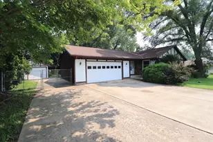 2421 S Victory Dr, Beloit, WI 53511 - Photo 1