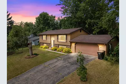 620 Acker Parkway, DeForest, WI 53532 - Photo 1