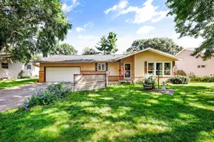 1222 Iowa Dr, Madison, WI 53704 - Photo 1