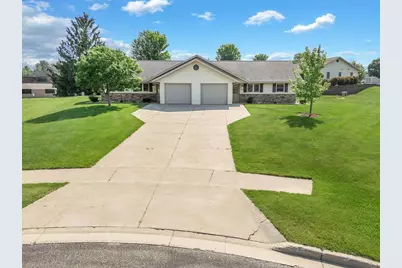 208-210 Honeysuckle Court, Reedsburg, WI 53959 - Photo 1