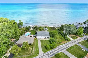 10203 Lakeshore Dr, Pleasant Prairie, WI 53158 - Photo 1