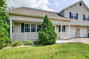 958 Chandler Ln, Sun Prairie, WI 53590 - Photo 1