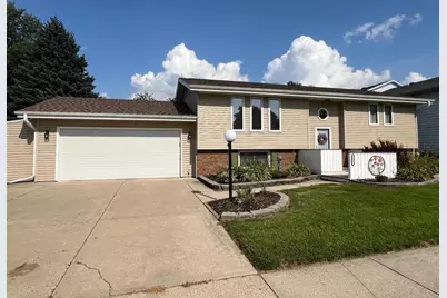 1327 S Walnut Street, Janesville, WI 53546 - Photo 1