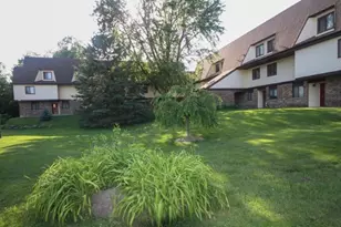 1010 N Sunnyvale Ln, Madison, WI 53713 - Photo 1