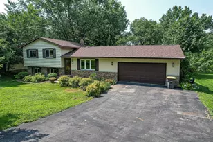 W8341 N Shore Dr, Onalaska, WI 54650 - Photo 1