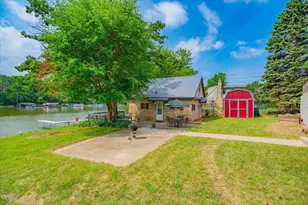 458 E Richardson Springs Rd, Edgerton, WI 53534 - Photo 1