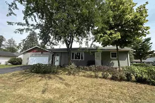 505 Howard St, Poynette, WI 53955 - Photo 1