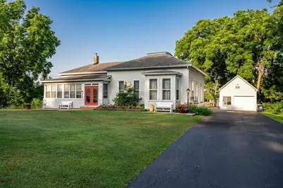 409 N Brooklyn Avenue, Elroy, WI 53929 - Photo 1