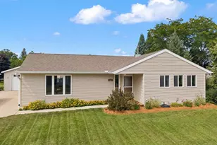 937 Pope St, Lake Mills, WI 53551 - Photo 1