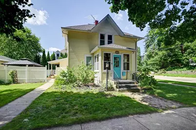 404 S Prairie Street, Stoughton, WI 53589 - Photo 1