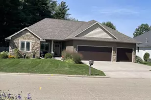 4408 Huntington Dr, Janesville, WI 53546 - Photo 1
