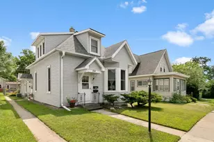 414 E Conant St, Portage, WI 53901 - Photo 1