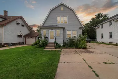 1050 Center Avenue, Janesville, WI 53546 - Photo 1