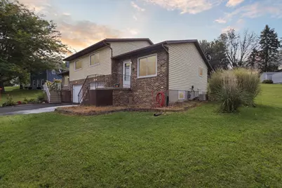 206 27th Street, Monroe, WI 53566 - Photo 1