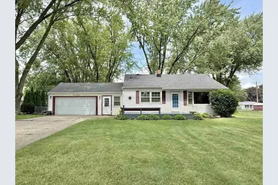 815 E Post Road, Beloit, WI 53511 - Photo 1