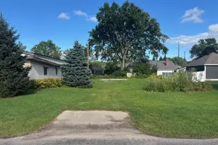 4529 Camden Rd, Madison, WI 53716 - Photo 1
